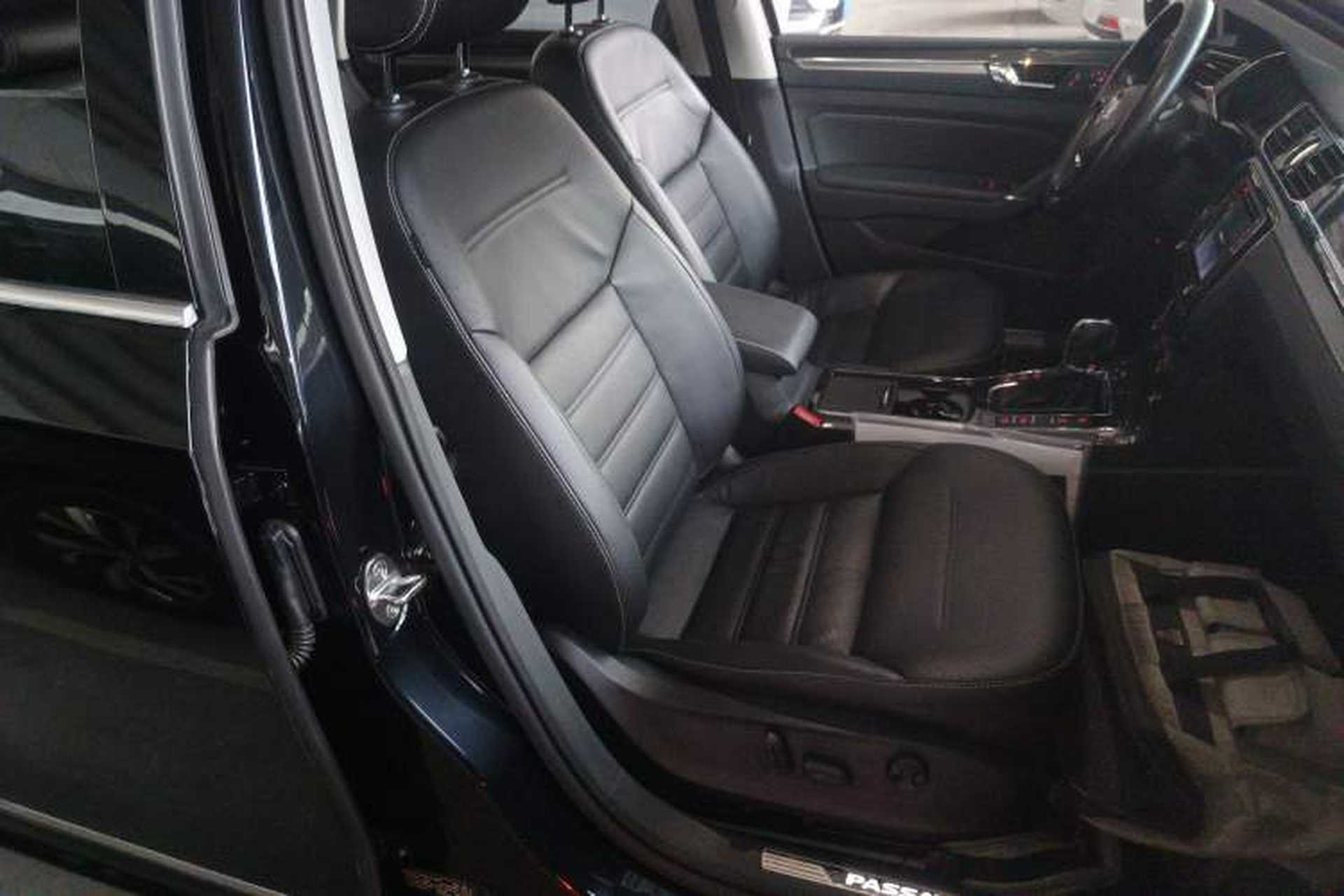 Used Volkswagen Passat 2017 330TSI DSG Prestige Edition Right Front Seat
