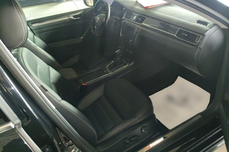 Used Volkswagen Passat 2017 330TSI DSG Prestige Edition Right Front Seat