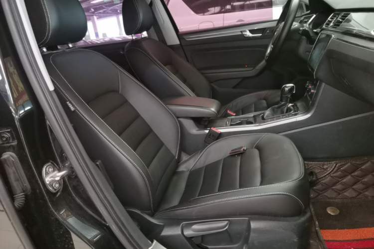 Used Volkswagen Passat 2017 1.8TSI DSG Government Procurement Version (CEA Engine) Right Front Seat