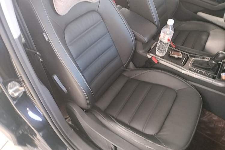 Used Volkswagen Passat 2017 330TSI DSG Luxury Edition Right Front Seat