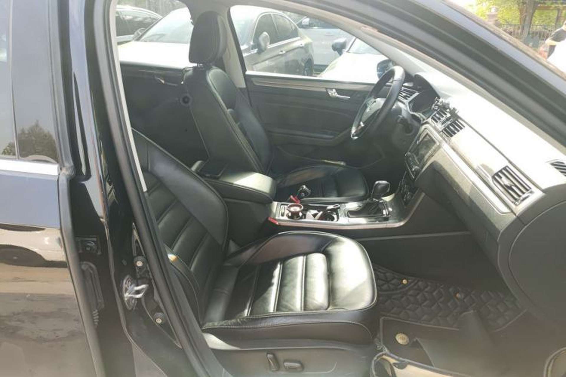 Used Volkswagen Passat 2017 280TSI DSG Luxury Edition Right Front Seat