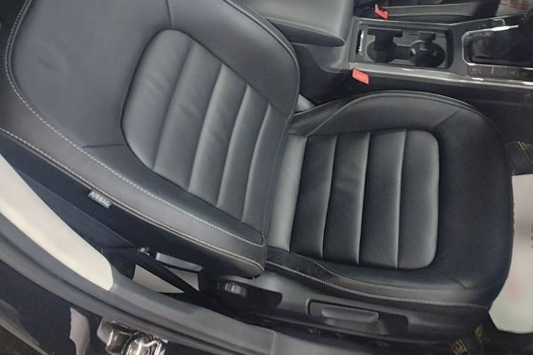 Used Volkswagen Passat 2017 280TSI DSG Luxury Edition Right Front Seat