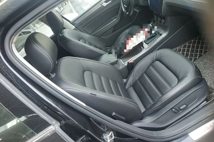 Used Volkswagen Passat 2017 330TSI DSG Luxury Edition Right Front Seat