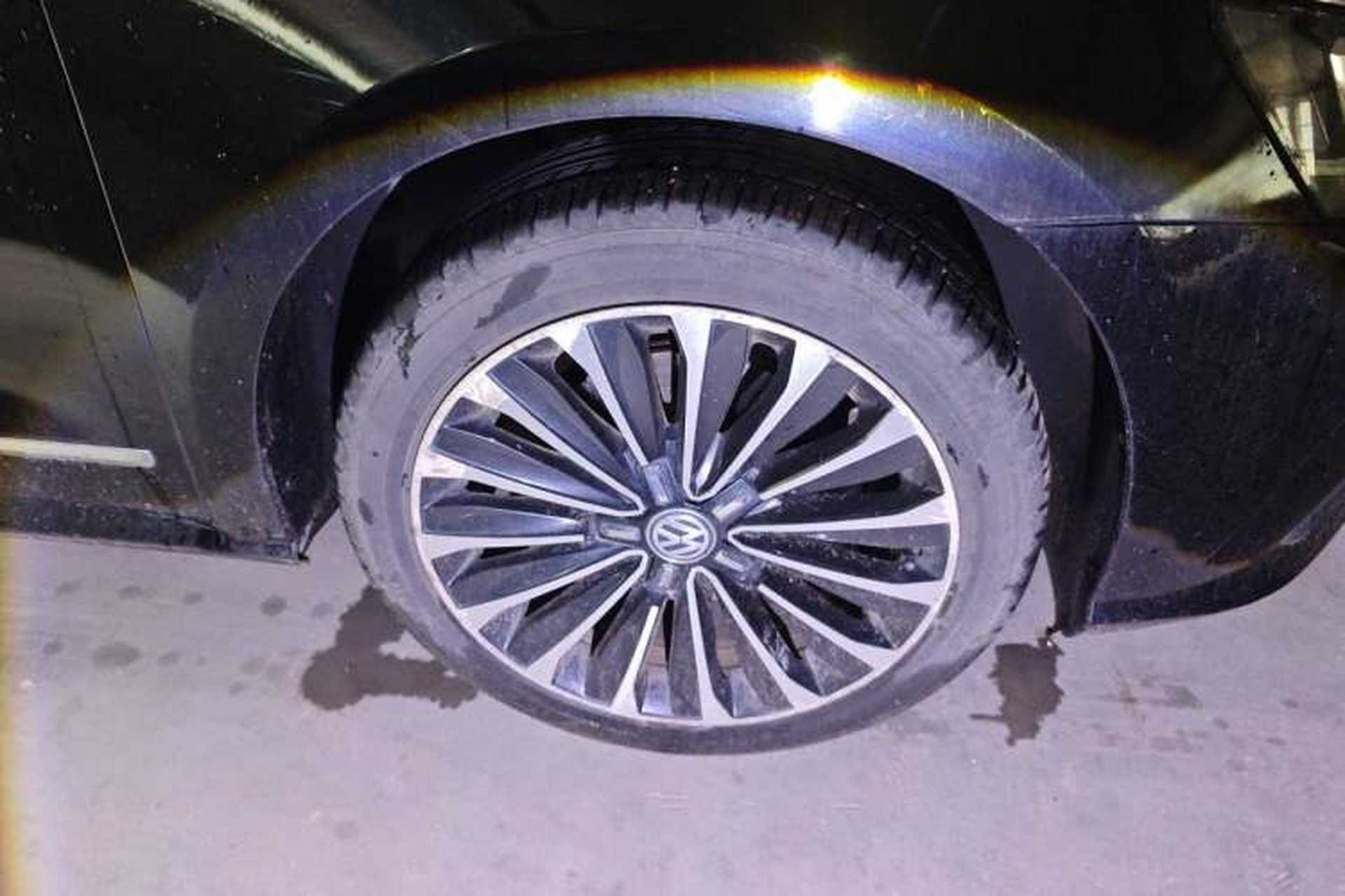 Used Volkswagen Passat 2017 330TSI DSG Luxury Edition Right Front Wheel Hub