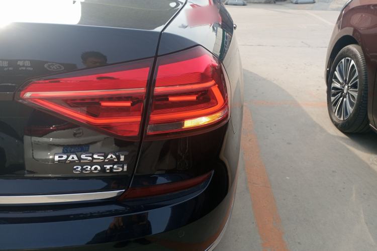 Used Volkswagen Passat 2017 330TSI DSG Prestige Edition Right Rear Taillight