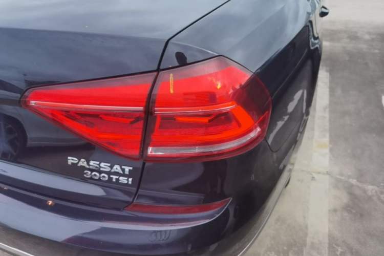 Used Volkswagen Passat 2017 1.8TSI DSG Government Procurement Version (CEA Engine) Right Rear Taillight