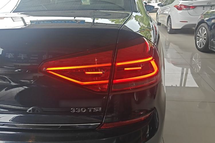 Used Volkswagen Passat 2017 330TSI DSG Prestige Edition Right Rear Taillight