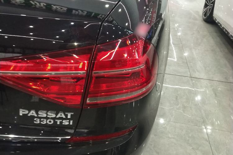 Used Volkswagen Passat 2017 330TSI DSG Prestige Edition Right Rear Taillight