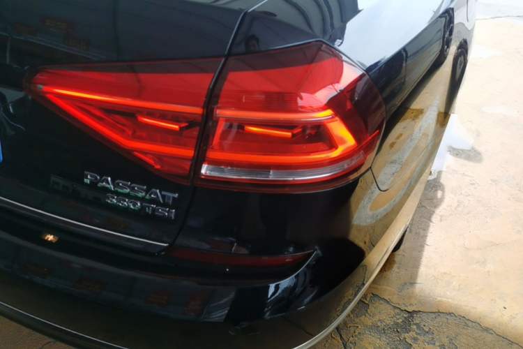 Used Volkswagen Passat 2017 330TSI DSG Prestige Edition Right Rear Taillight