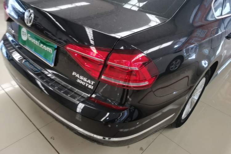 Used Volkswagen Passat 2017 1.8TSI DSG Government Procurement Version (CEA Engine) Right Rear Taillight
