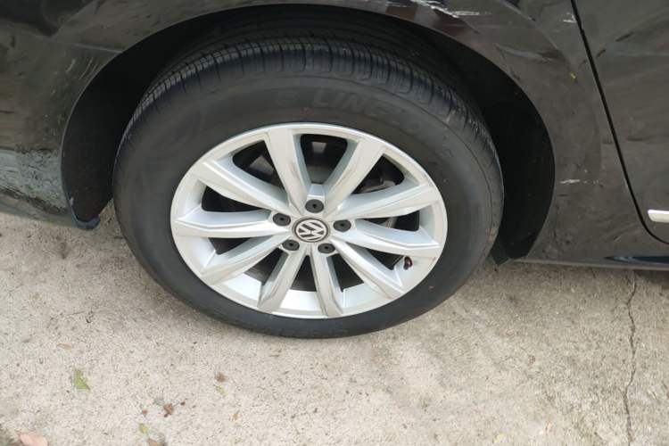Used Volkswagen Passat 2017 330TSI DSG Luxury Edition Right Rear Wheel Hub