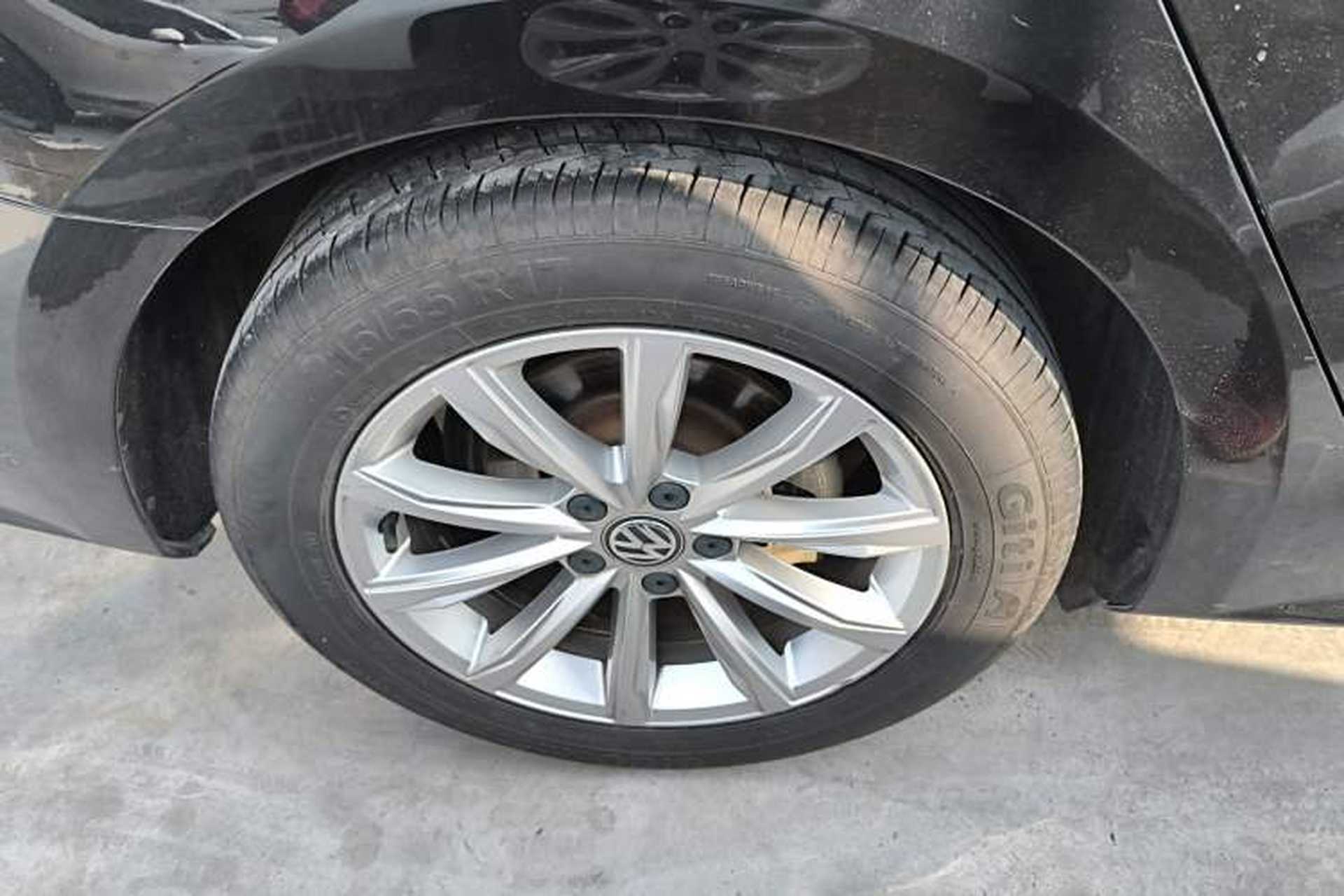 Used Volkswagen Passat 2017 330TSI DSG Luxury Edition Right Rear Wheel Hub