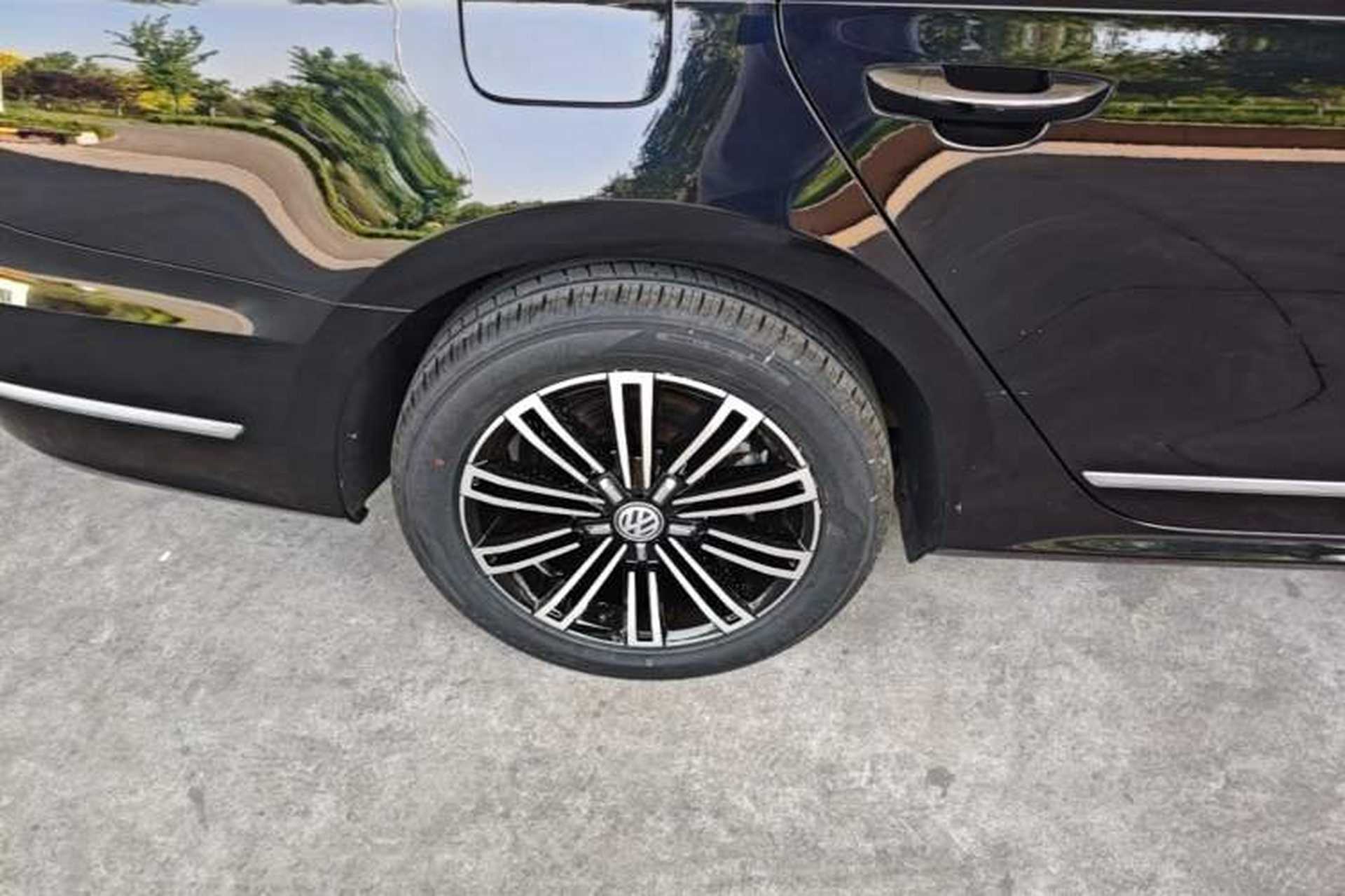 Used Volkswagen Passat 2017 380TSI DSG Prestige Edition Right Rear Wheel Hub