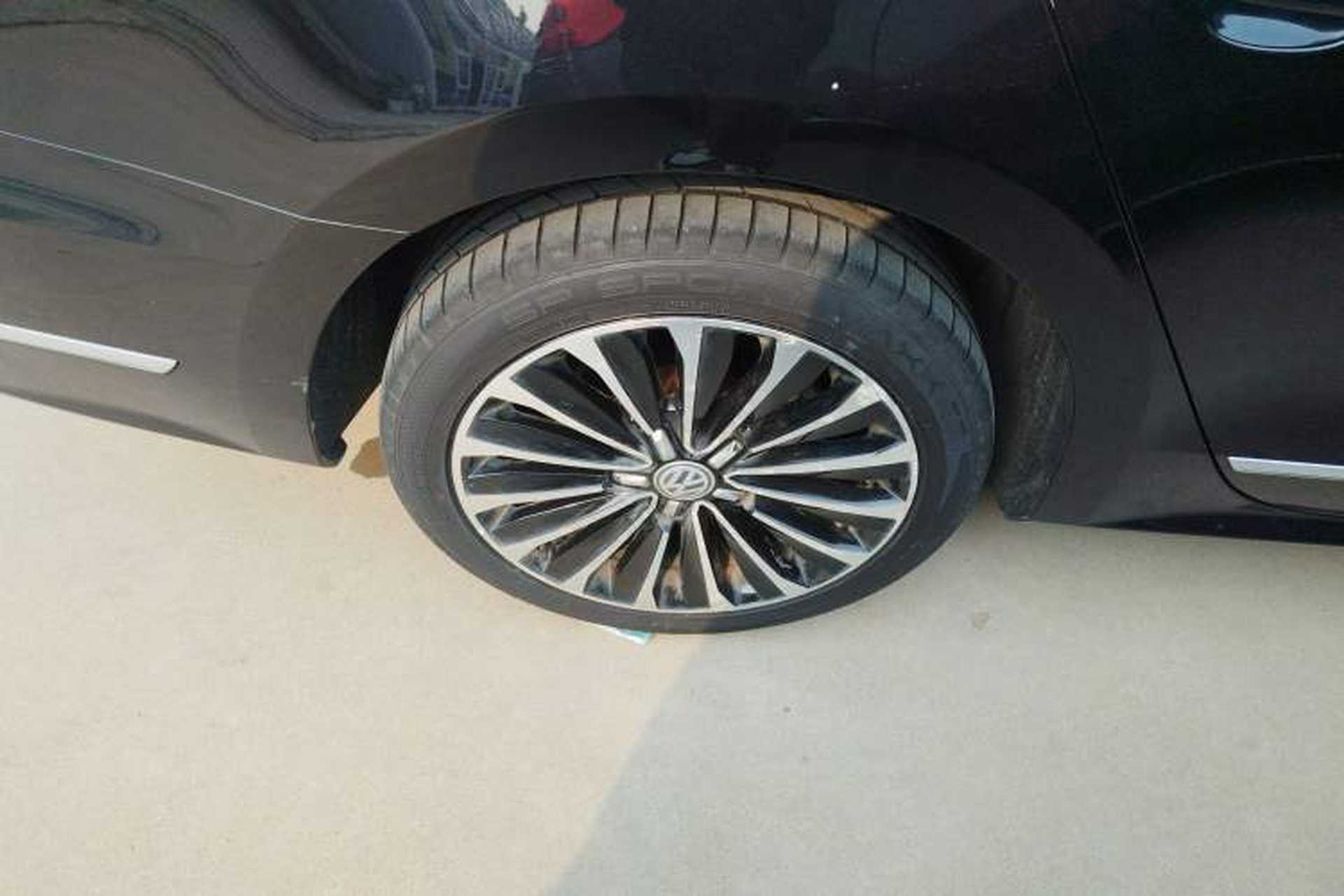Used Volkswagen Passat 2017 330TSI DSG Prestige Edition Right Rear Wheel Hub