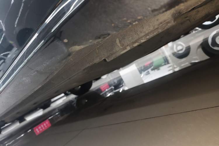 Used Volkswagen Passat 2017 330TSI DSG Luxury Edition Right Side Sill