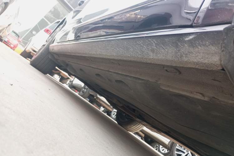 Used Volkswagen Passat 2017 330TSI DSG Prestige Edition Right Side Sill