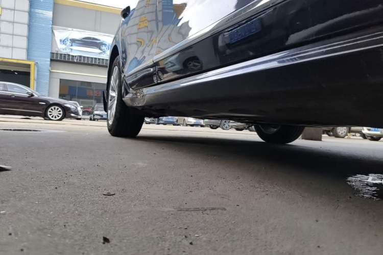 Used Volkswagen Passat 2017 330TSI DSG Luxury Edition Right Side Sill