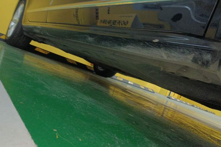 Used Volkswagen Passat 2017 330TSI DSG Luxury Edition Right Side Sill