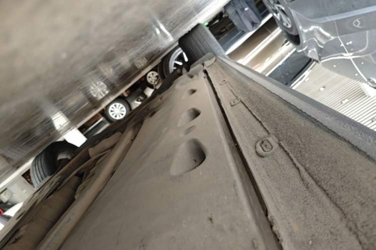 Used Volkswagen Passat 2017 280TSI DSG Luxury Edition Right Side Sill