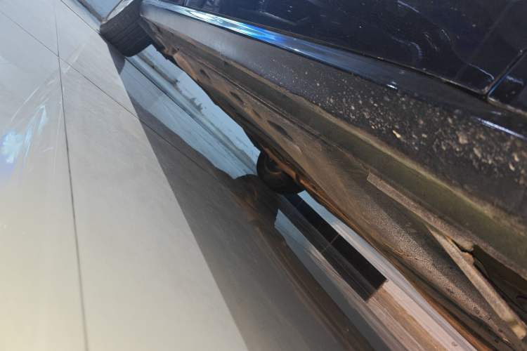 Used Volkswagen Passat 2017 330TSI DSG Luxury Edition Right Side Sill