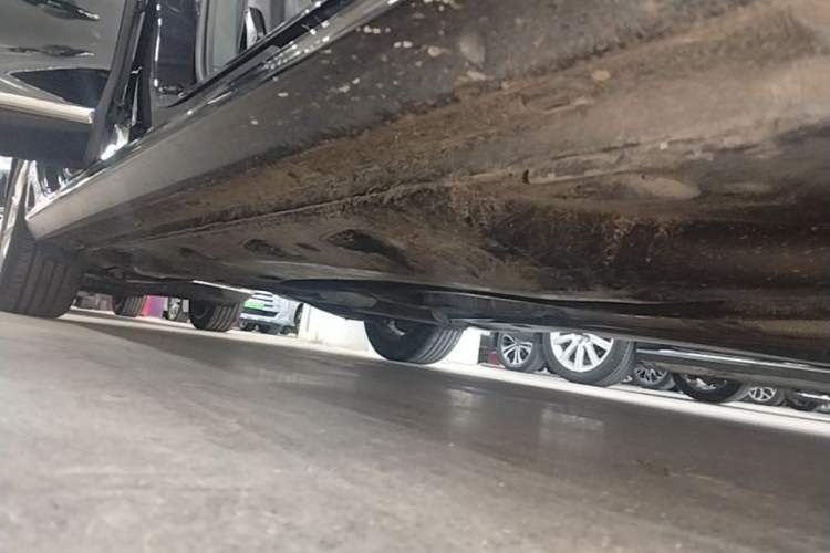 Used Volkswagen Passat 2017 280TSI DSG Luxury Edition Right Side Sill