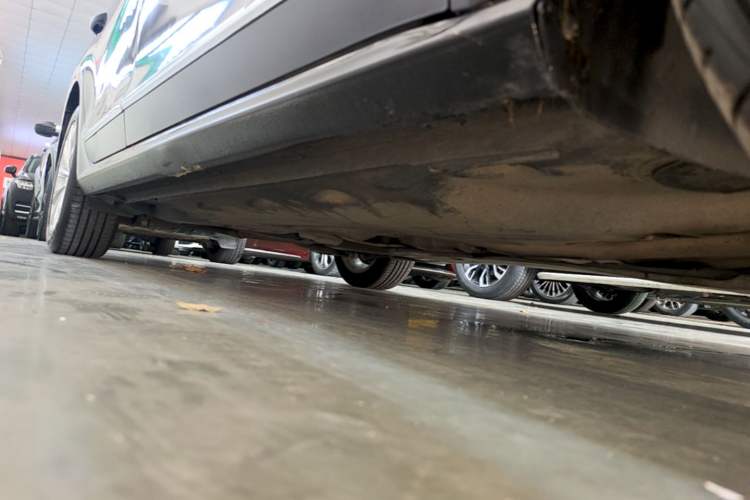 Used Volkswagen Passat 2017 330TSI DSG Luxury Edition Right Side Sill