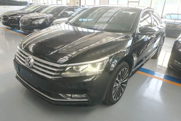 Used Volkswagen Passat 2017 330TSI DSG Prestige Edition Guazi used car, China used car export, Used car for sale, Used  cars, Cheapest cars for sale