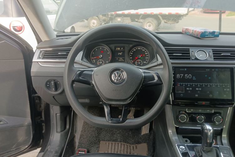 Used Volkswagen Passat 2017 330TSI DSG Luxury Edition Steering Wheel