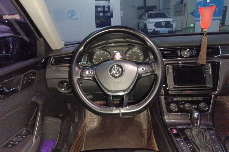 Used Volkswagen Passat 2017 330TSI DSG Prestige Edition Steering Wheel
