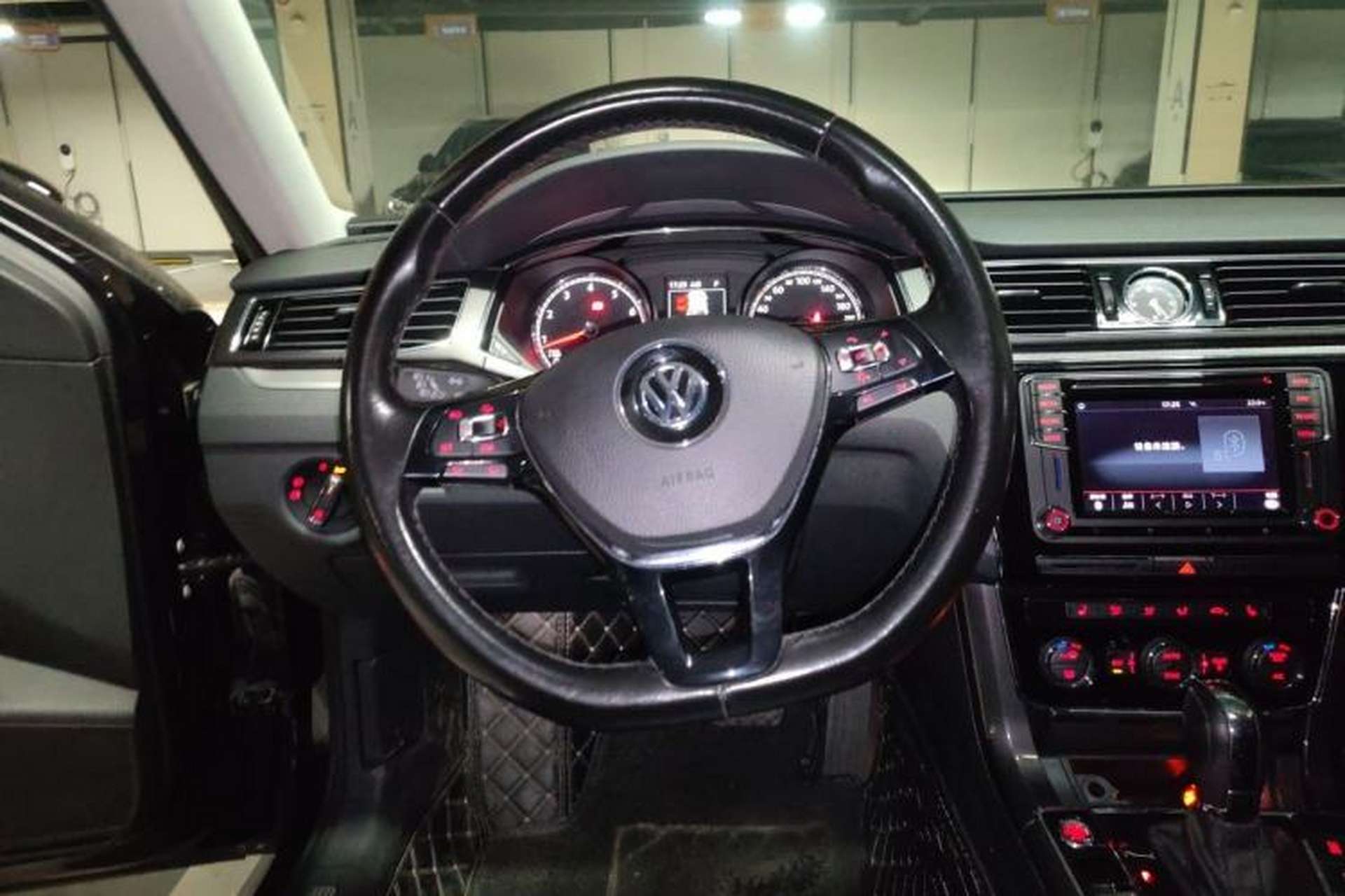 Used Volkswagen Passat 2017 330TSI DSG Prestige Edition Steering Wheel