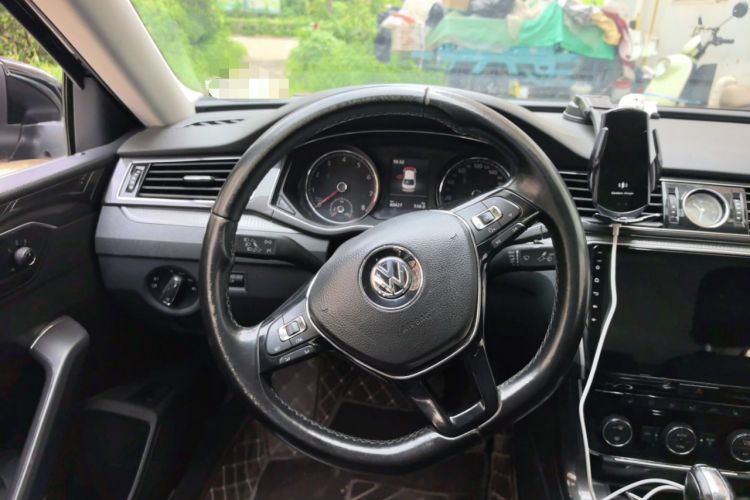 Used Volkswagen Passat 2017 330TSI DSG Prestige Edition Steering Wheel