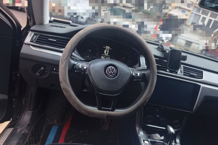 Used Volkswagen Passat 2017 330TSI DSG Luxury Edition Steering Wheel