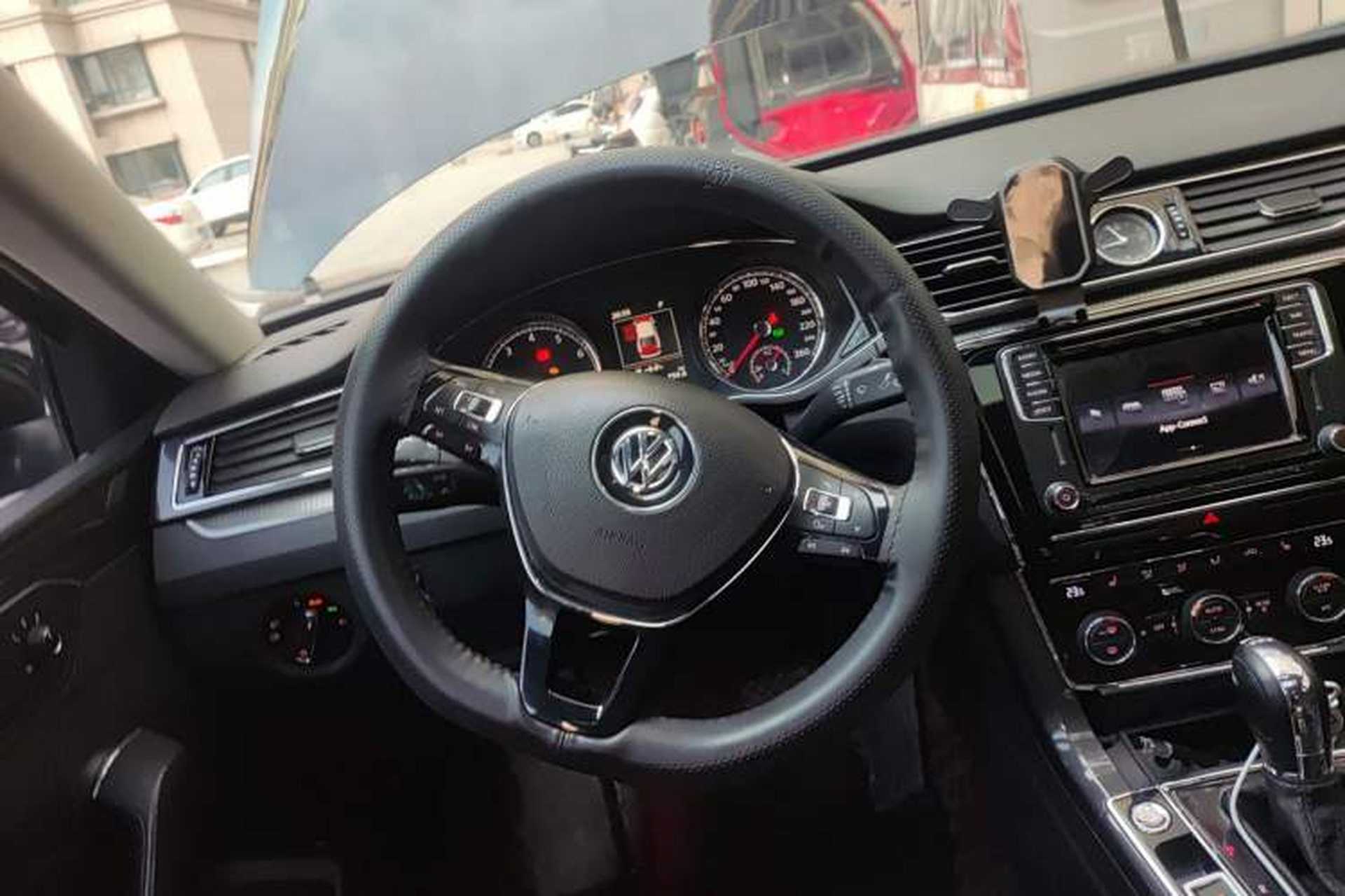 Used Volkswagen Passat 2017 330TSI DSG Prestige Edition Steering Wheel