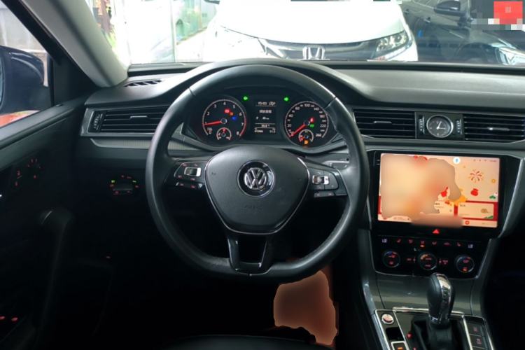 Used Volkswagen Passat 2017 330TSI DSG Luxury Edition Steering Wheel