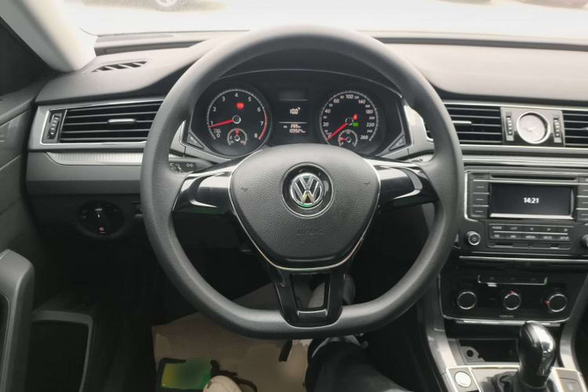 Used Volkswagen Passat 2017 330TSI DSG Luxury Edition Steering Wheel
