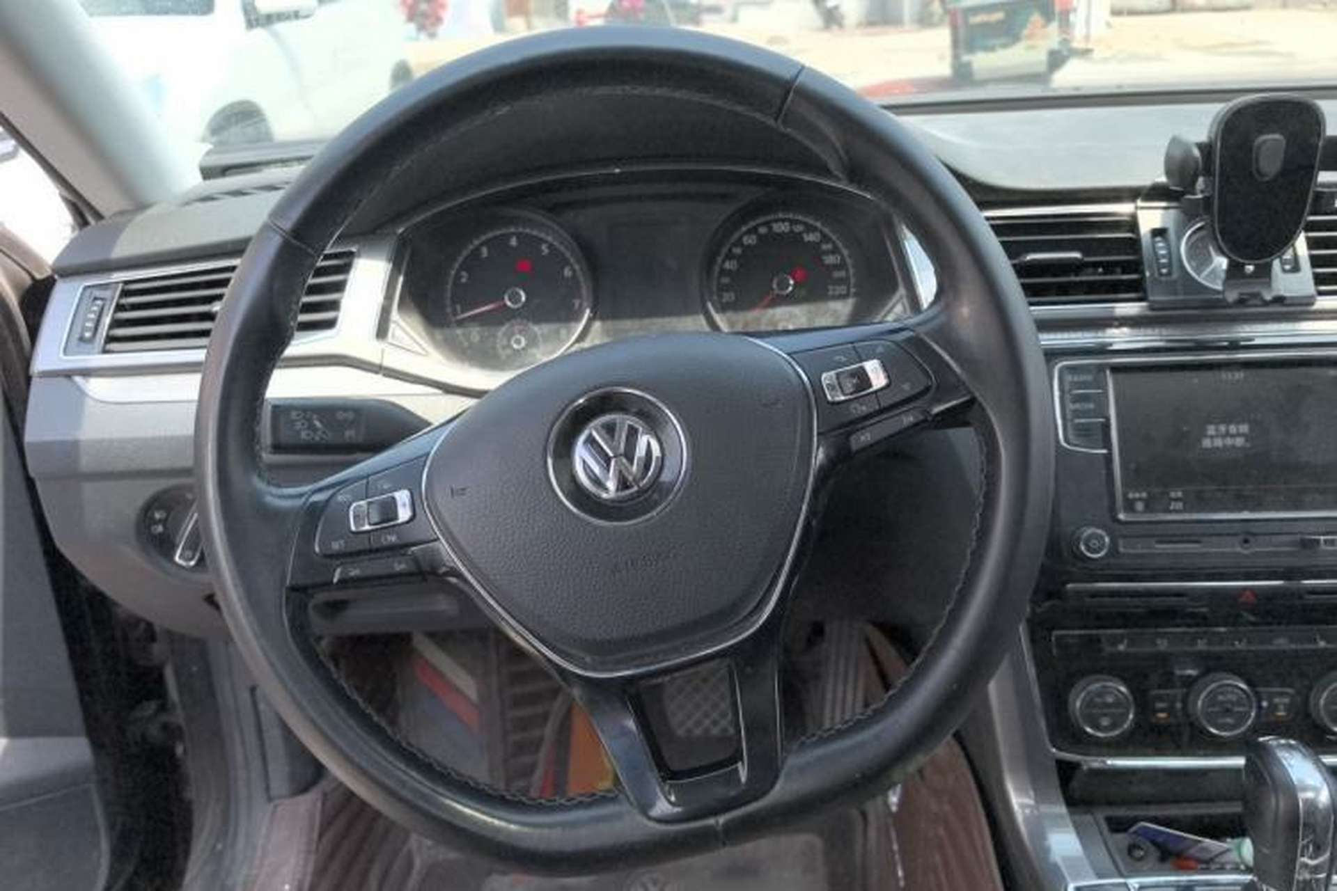 Used Volkswagen Passat 2017 330TSI DSG Luxury Edition Steering Wheel