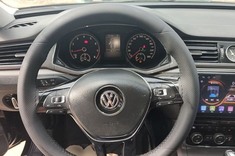 Used Volkswagen Passat 2017 280TSI DSG Luxury Edition Steering Wheel