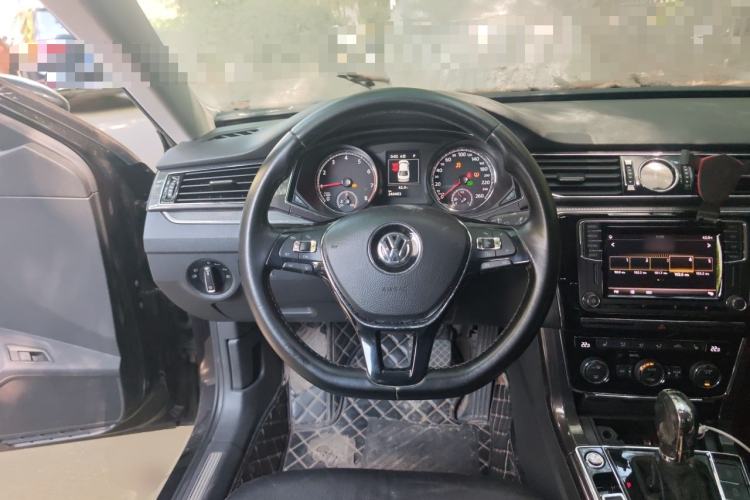 Used Volkswagen Passat 2017 380TSI DSG Prestige Edition Steering Wheel