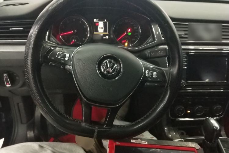 Used Volkswagen Passat 2017 330TSI DSG Prestige Edition Steering Wheel