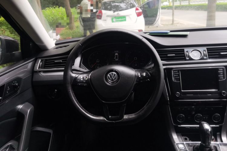 Used Volkswagen Passat 2017 330TSI DSG Luxury Edition Steering Wheel