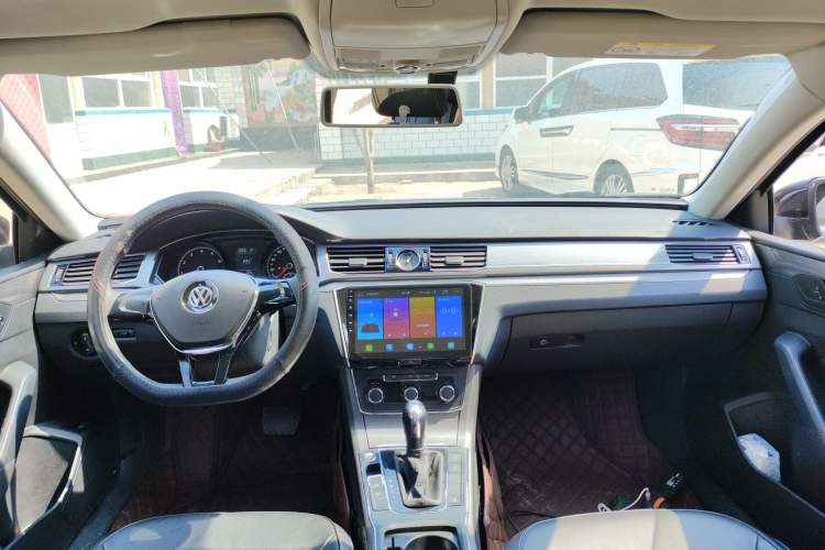Used Volkswagen Passat 2017 280TSI DSG Luxury Edition Steering Wheel