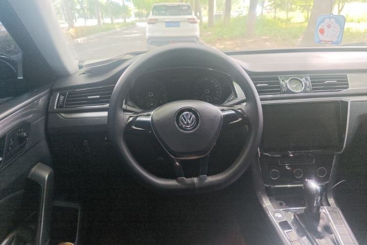 Used Volkswagen Passat 2017 280TSI DSG Luxury Edition Steering Wheel