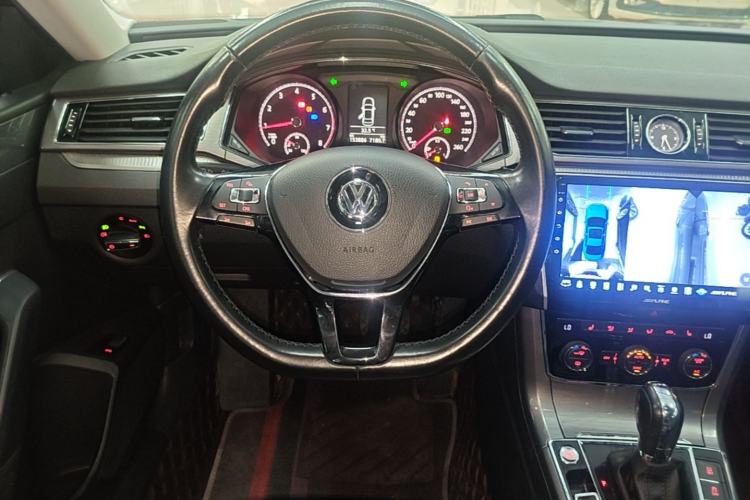 Used Volkswagen Passat 2017 330TSI DSG Luxury Edition Steering Wheel