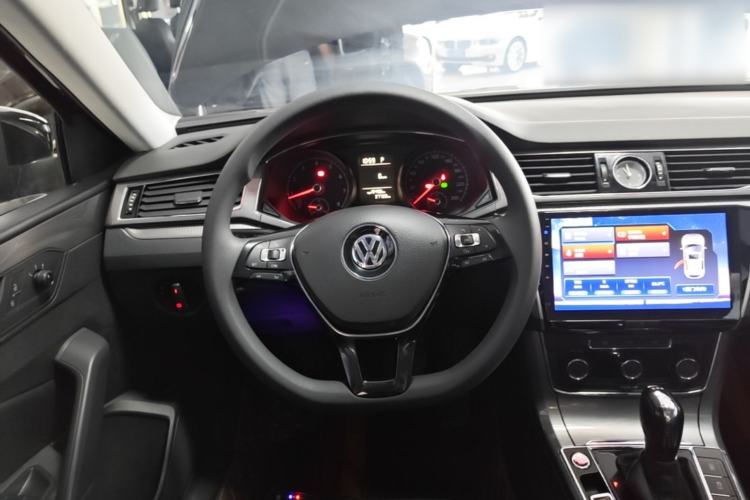 Used Volkswagen Passat 2017 280TSI DSG Luxury Edition Steering Wheel