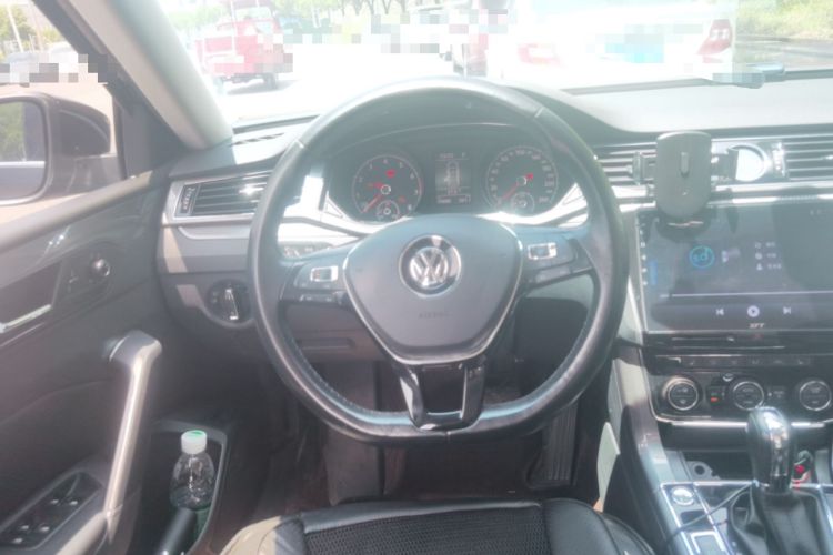 Used Volkswagen Passat 2017 330TSI DSG Luxury Edition Steering Wheel