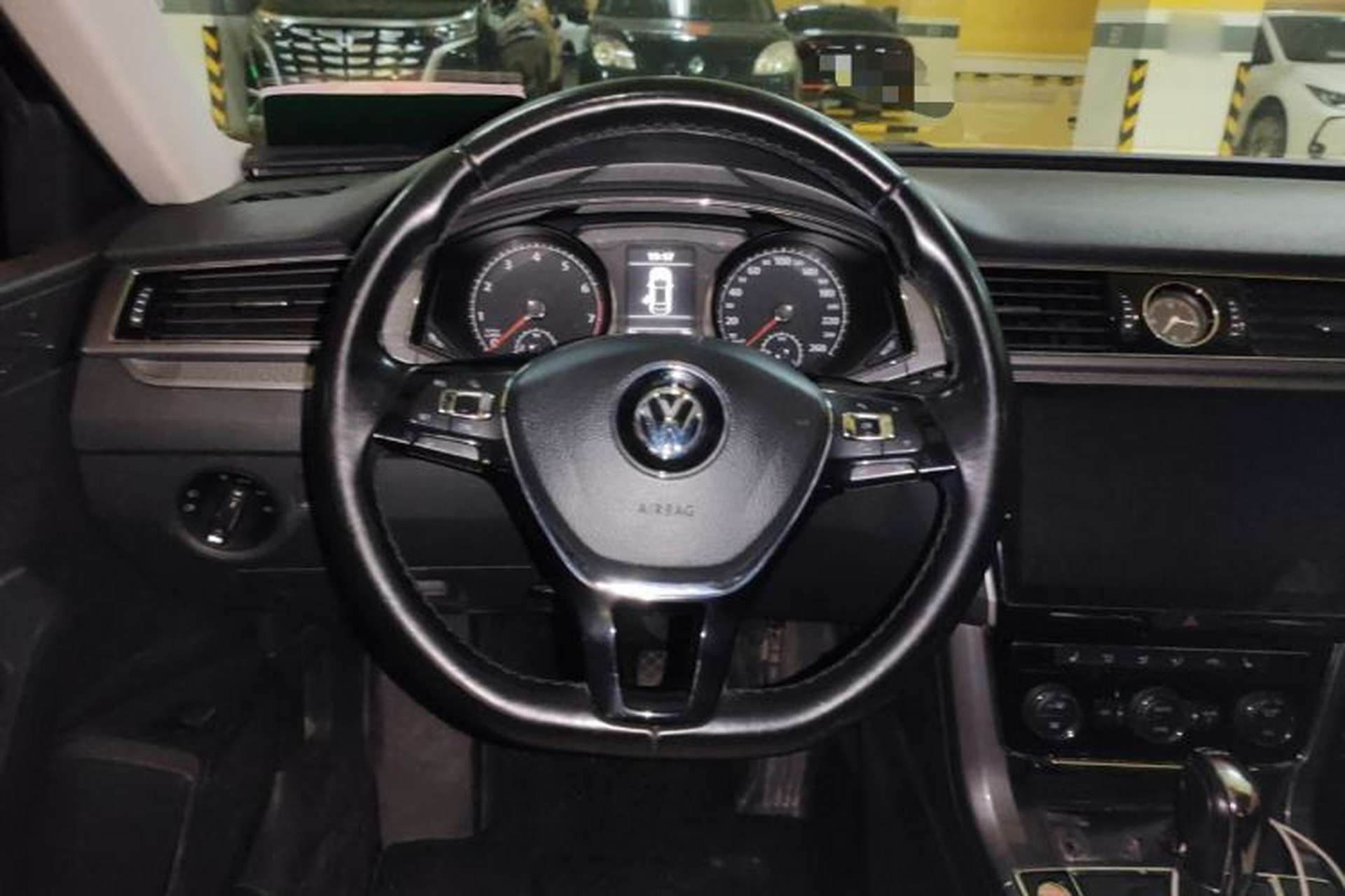 Used Volkswagen Passat 2017 330TSI DSG Luxury Edition Steering Wheel