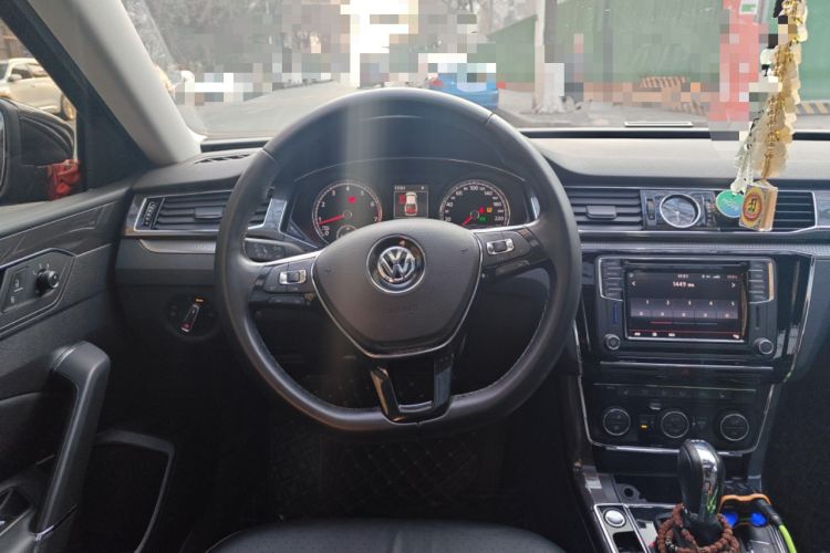 Used Volkswagen Passat 2017 330TSI DSG Prestige Edition Steering Wheel