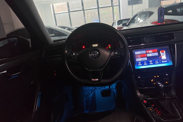 Used Volkswagen Passat 2017 330TSI DSG Luxury Edition Steering Wheel