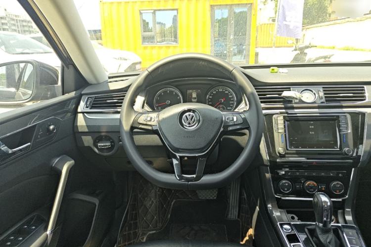Used Volkswagen Passat 2017 330TSI DSG Prestige Edition Steering Wheel