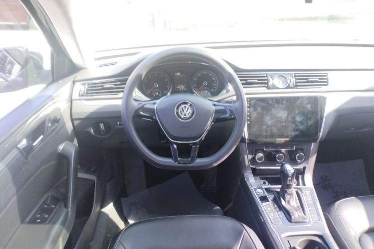 Used Volkswagen Passat 2017 1.8TSI DSG Government Procurement Version (CEA Engine) Steering Wheel